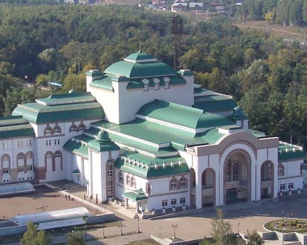 Сегодня Уфимский государственный татарский театр «Нур» отмечает 20-летие