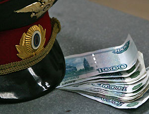 Жительницу Нефтекамска оштрафовали на 1,6 миллиона рублей за взятку полицейскому