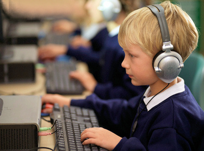 Школы Уфы получили первые 2800 ноутбуков в рамках образовательной программы