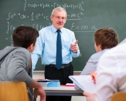 УГАТУ возглавил рейтинг самых высоких зарплат преподавателей в Башкирии
