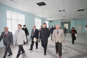 Президент Башкирии проинспектировал 40-квартирный социальный дом в Нефтекамске