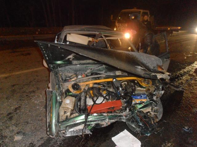 В Уфе водитель «девятки» погиб, врезавшись в ограждение