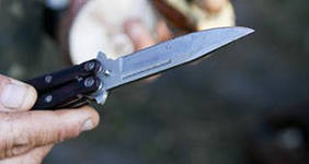 В Башкирии молодой человек набросился с ножом на мать подруги из соцсети