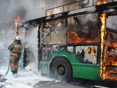 В Уфе загорелся троллейбус с пассажирами во время движения