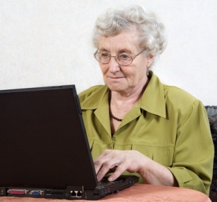 Интернет спасает пожилых людей от депрессии