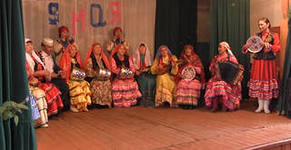 В Башкирии бабушки поют песни под аккомпанемент ведер