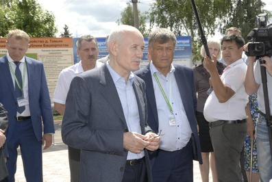Рустэм Хамитов посетил семинар-совещание «День поля»