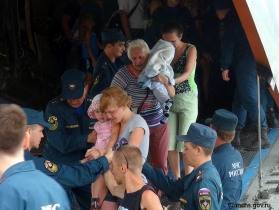В Башкирию прилетел пятый борт МЧС с беженцами из Украины