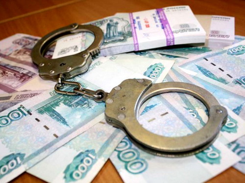 Банковский работник украла почти 2 миллиона рублей
