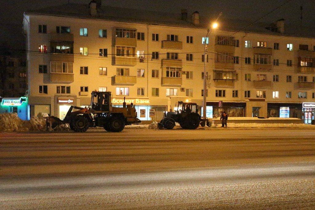 Первый снегопад столица Башкирии встретила без заторов на дорогах