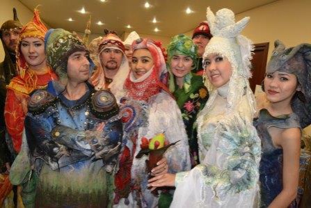 Художники республики стали лучшими на конкурсе национального костюма «Этно-Эрато»