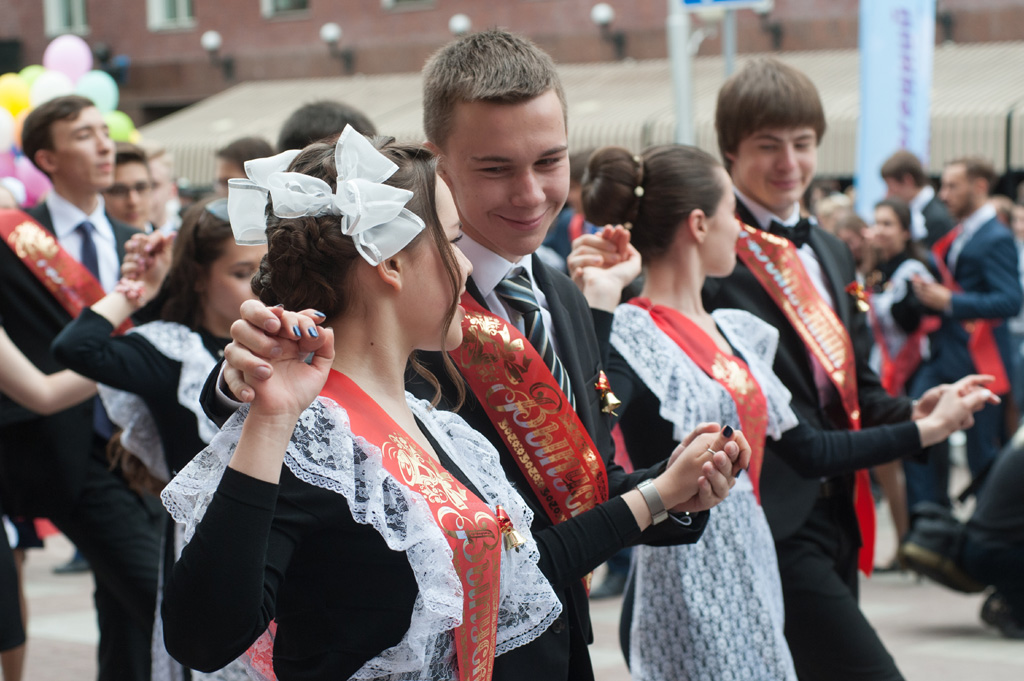В Уфе для выпускников школ состоялся «Весенний бал-2015»