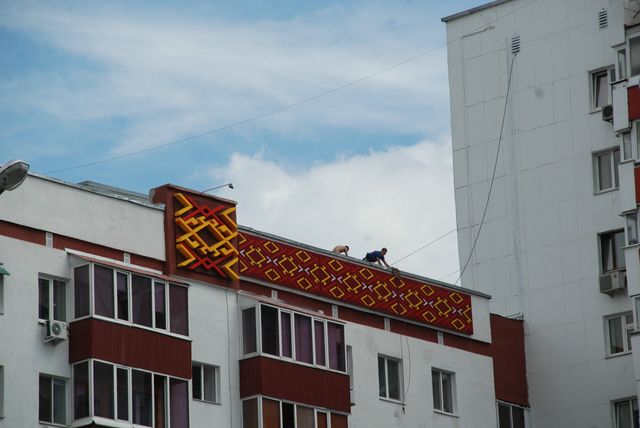 Дома в Кировском районе будут украшены световыми коробами