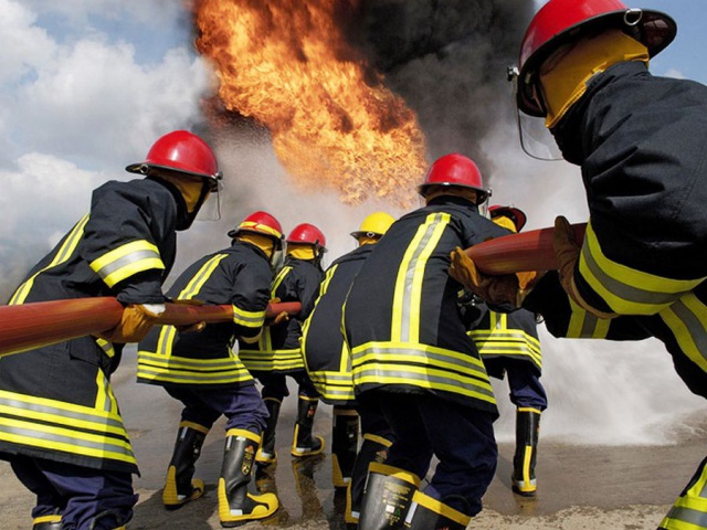 В Стерлитамаке состоялось торжественное открытие «Аллеи пожарных и спасателей»