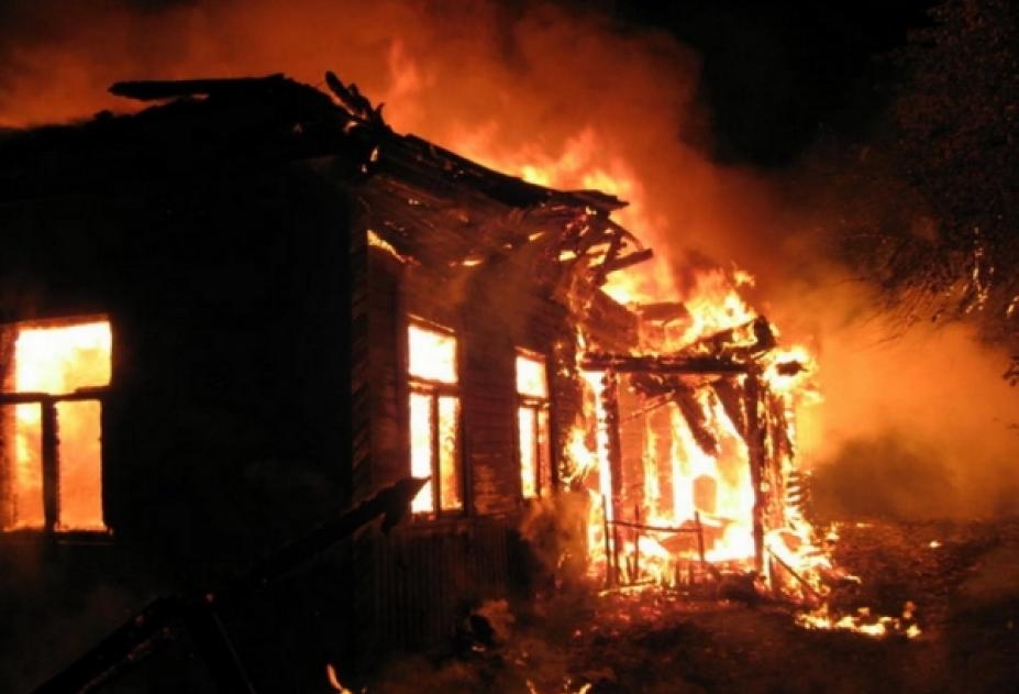При пожаре в Башкирии погибла бабушка и ее семимесячный внук