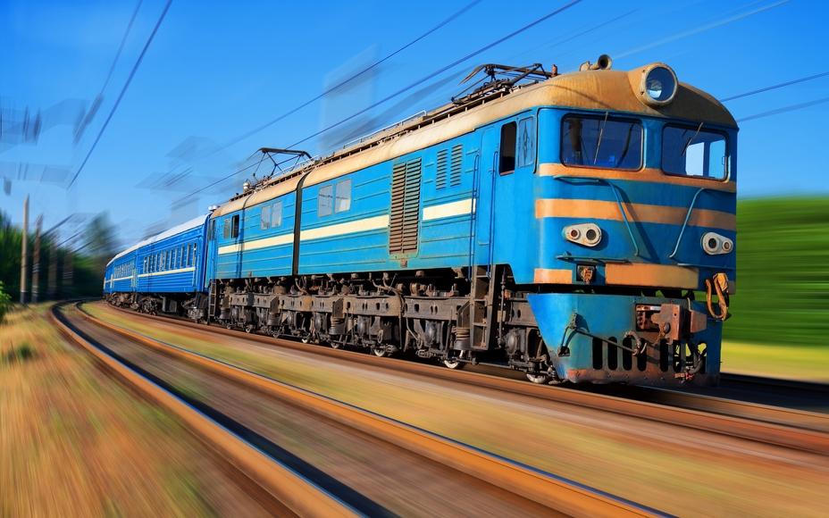 В Башкирии поезд столкнулся в легковушкой