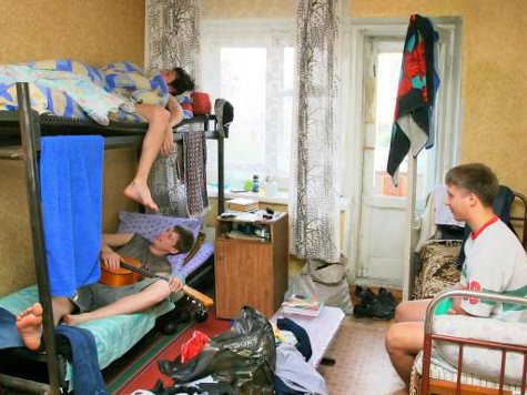 Школьники из Башкортостана попробуют выжить в студенческом общежитии