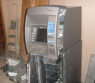 В Чураево ограбили банкомат