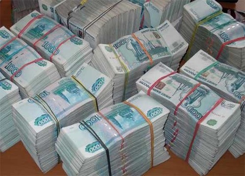 Грабитель похитил более двух миллионов рублей с бухгалтерского стола