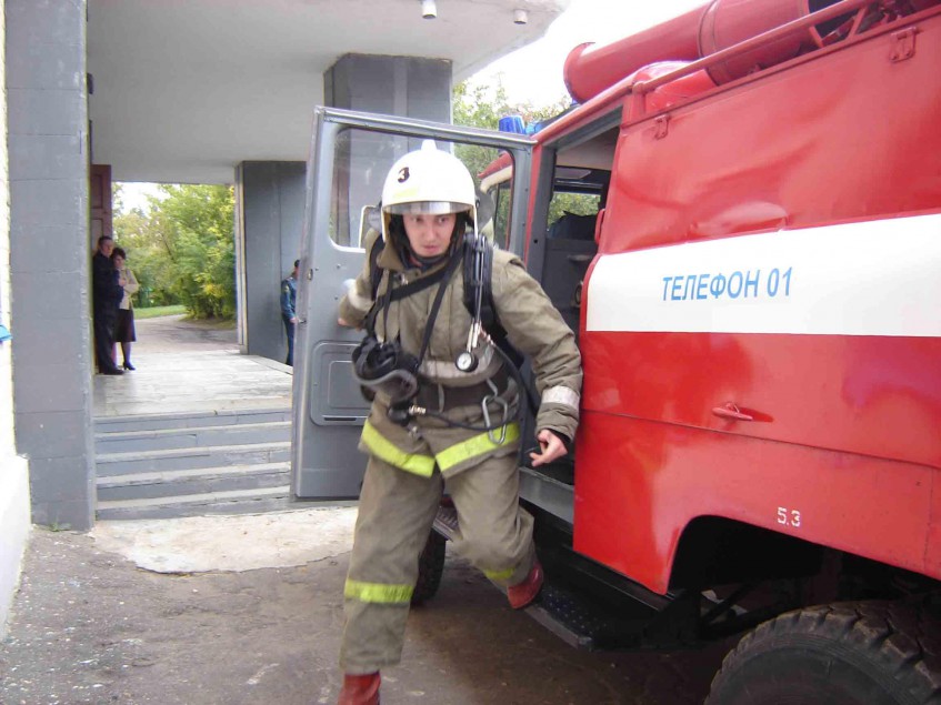 Пожарный из Башкирии спас инвалида