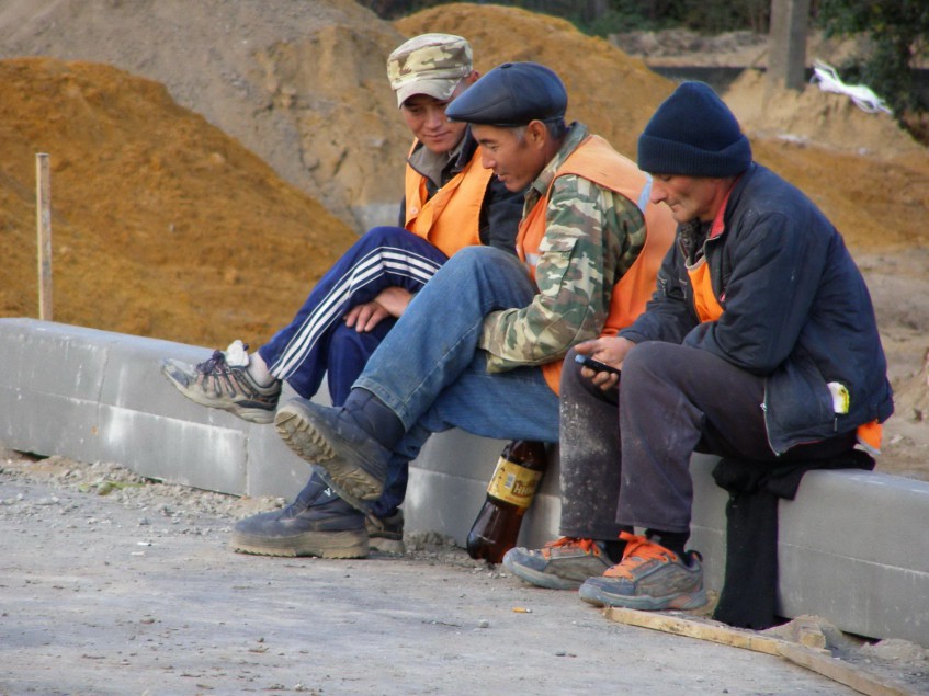 В Уфе за незаконное привлечение к труду мигрантов приостановлена деятельность стройфирмы