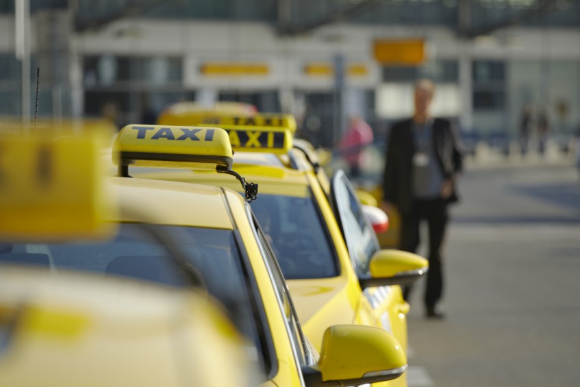 В Уфе доля теневых доходов на рынке такси достигла 25%