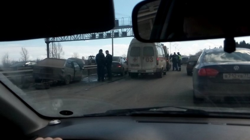 На трассе Уфа-Аэропорт произошло массовое ДТП