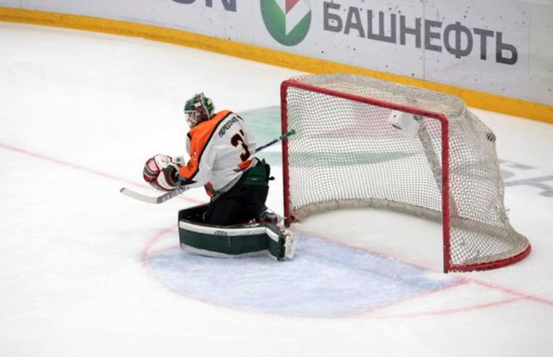 Нефтекамский «Торос»переиграл «Спутник» и вышел в ¼ финала