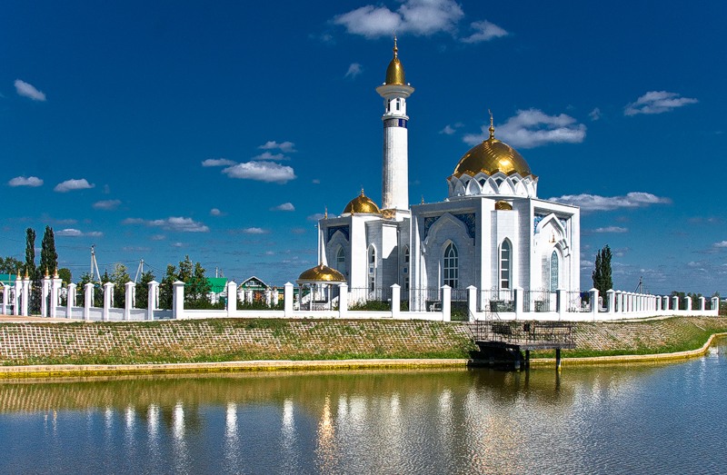 В конкурсе поэзии «Мечети — Божьи храмы» победила учитель русского языка