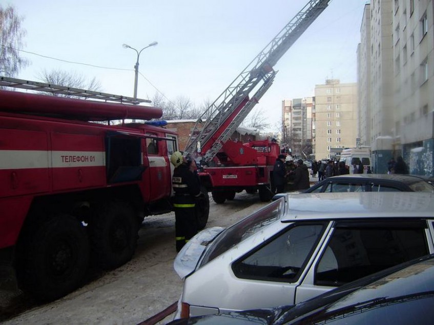 В одном из домов столицы Башкирии произошел пожар