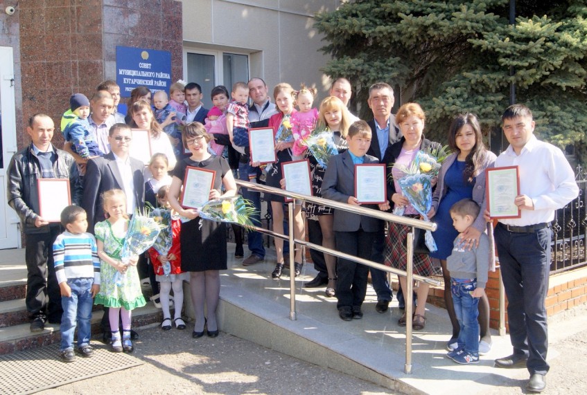 В Башкирии девять молодых семей получили сертификаты на приобретение жилья