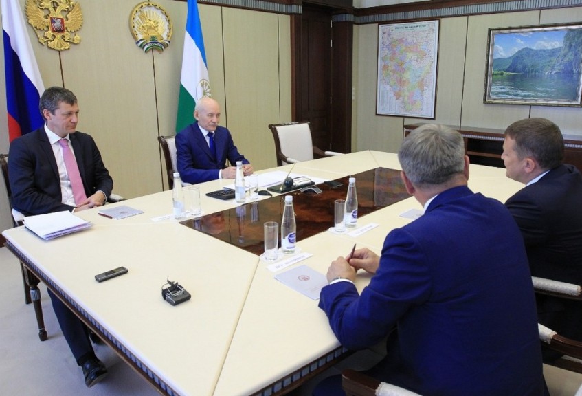 Рустэм Хамитов встретился с зампредом правления ПАО «Газпром»