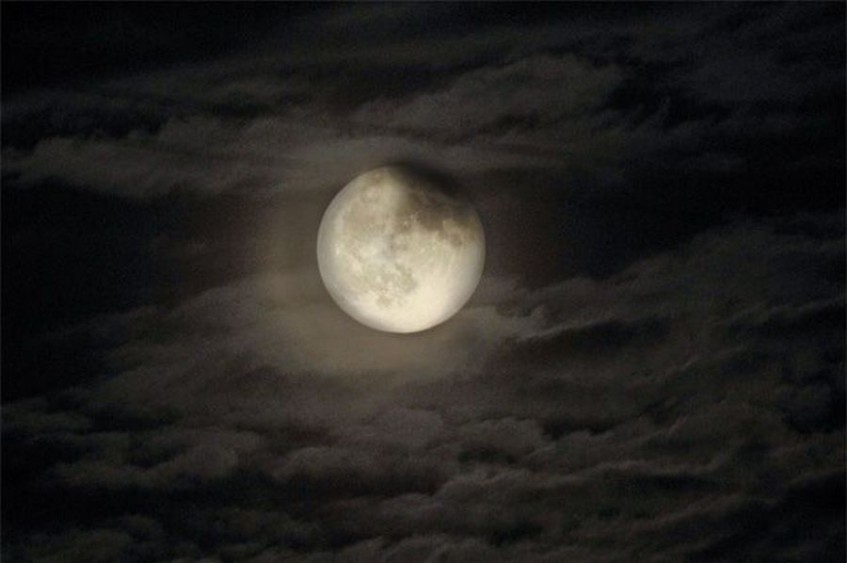 Жители Башкирии могут наблюдать последнее лунное затмение года