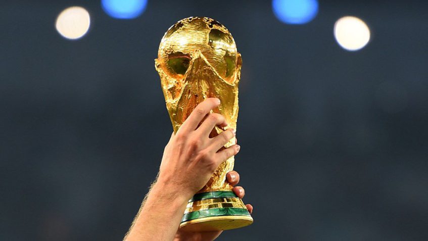 Кубок FIFA на этой неделе гостит в Уфе