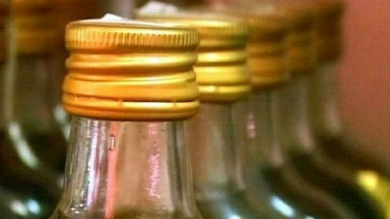 Двое мужчин отняли шесть бутылок водки у пенсионерки в Башкортостане